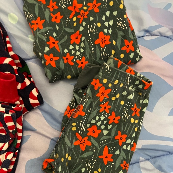 3 pairs of Hannah Anderson 4t pj - Picture 4 of 5